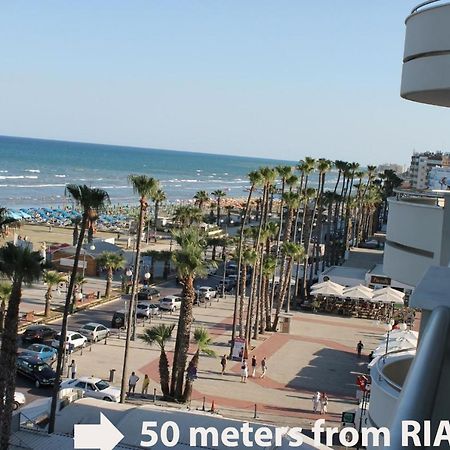 Mama Seaside Apartment Larnaca Dış mekan fotoğraf