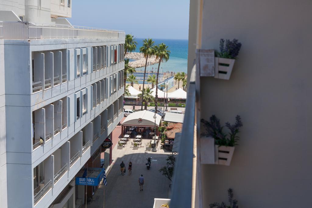 Mama Seaside Apartment Larnaca Dış mekan fotoğraf