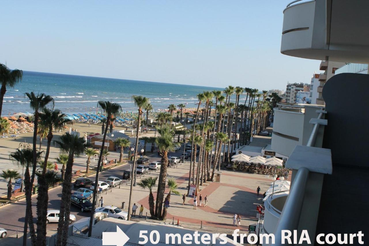 Mama Seaside Apartment Larnaca Dış mekan fotoğraf